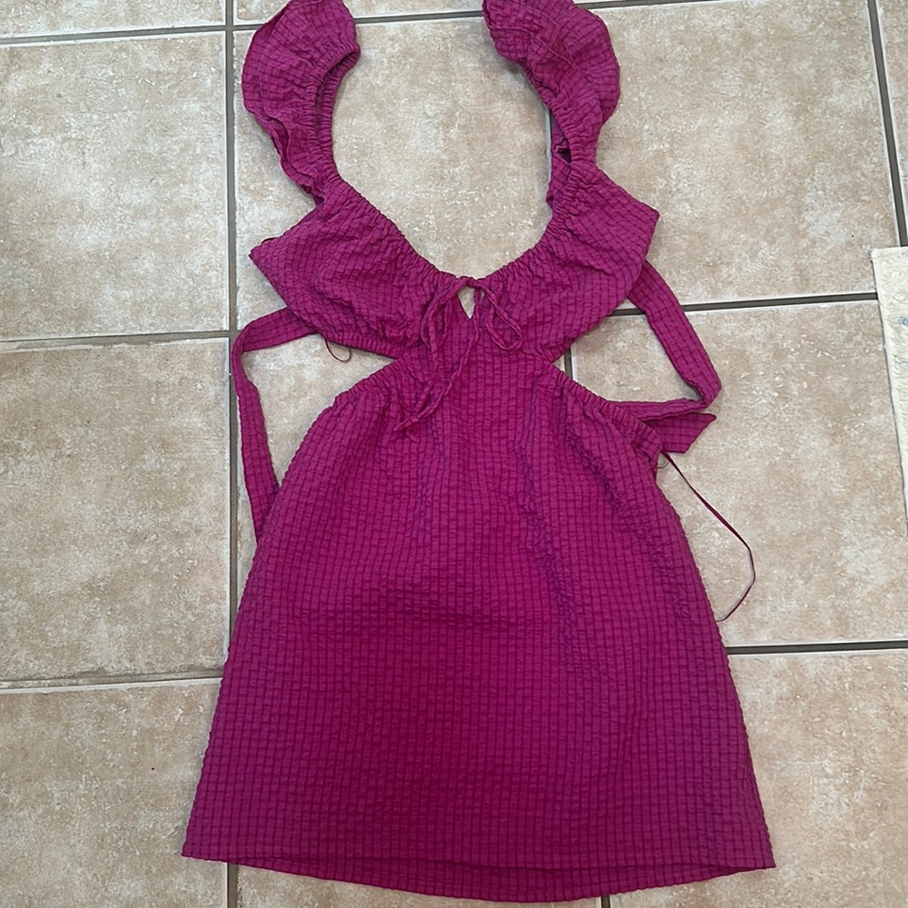 Cut out Magenta mini Dress